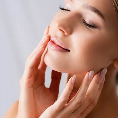 Powiększanie i modelowanie ust