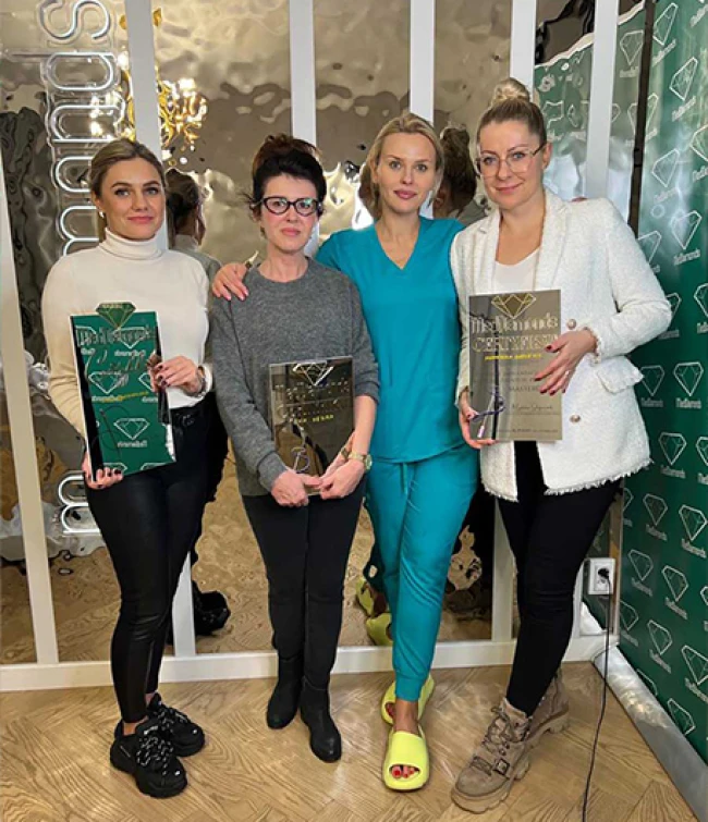 Uczestniczki szkolenia z nici liftingujących